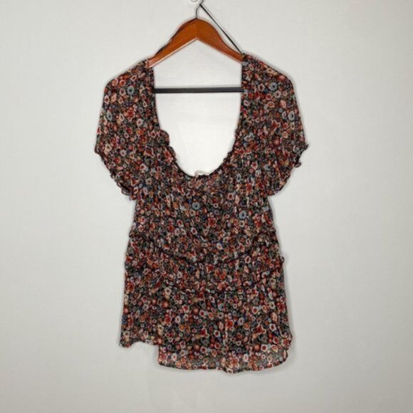 Mi Ami Women Tyler Floral Sheer Smocked Blouse Pluz Size 2X - Picture 4 of 14